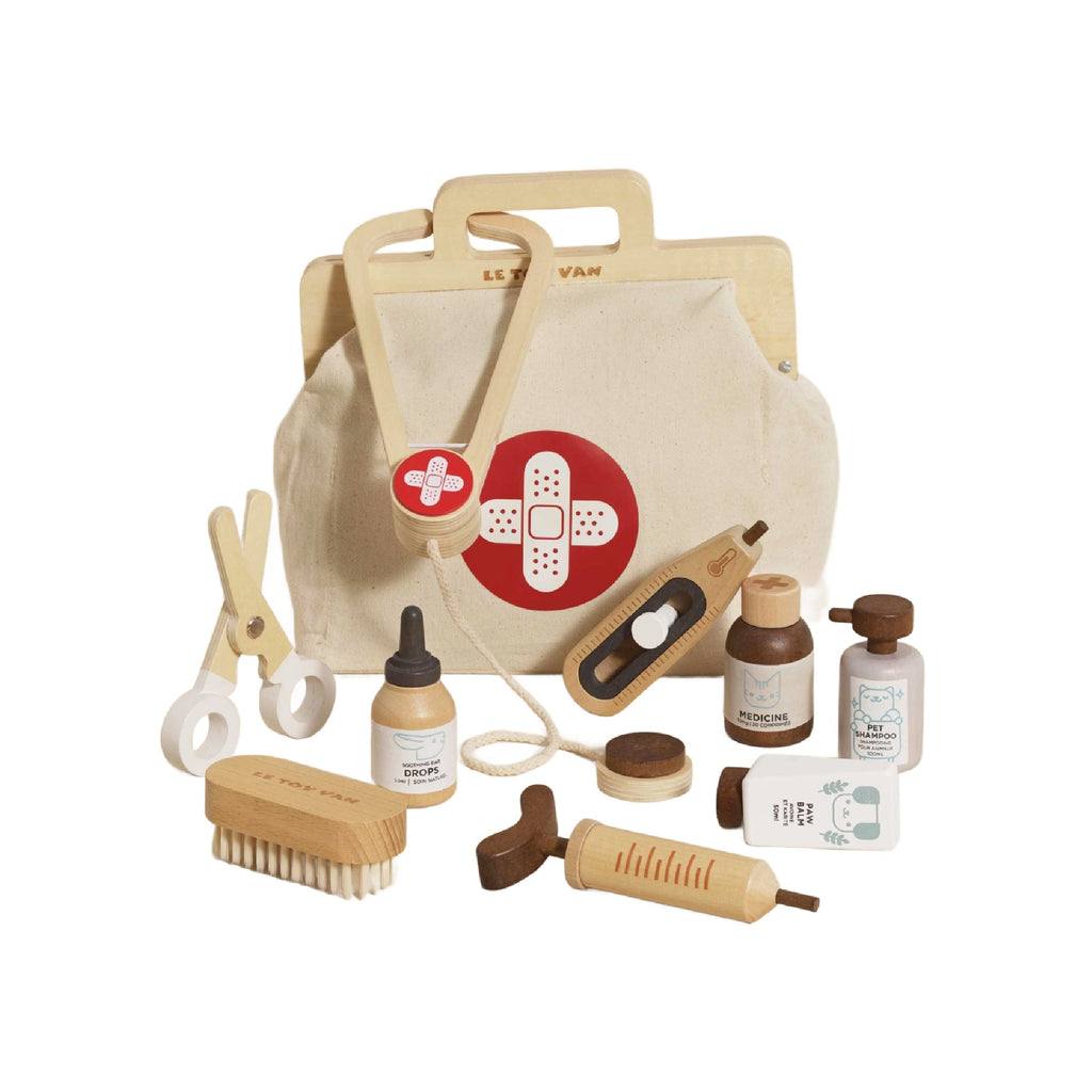 Wooden Animal Vet Set