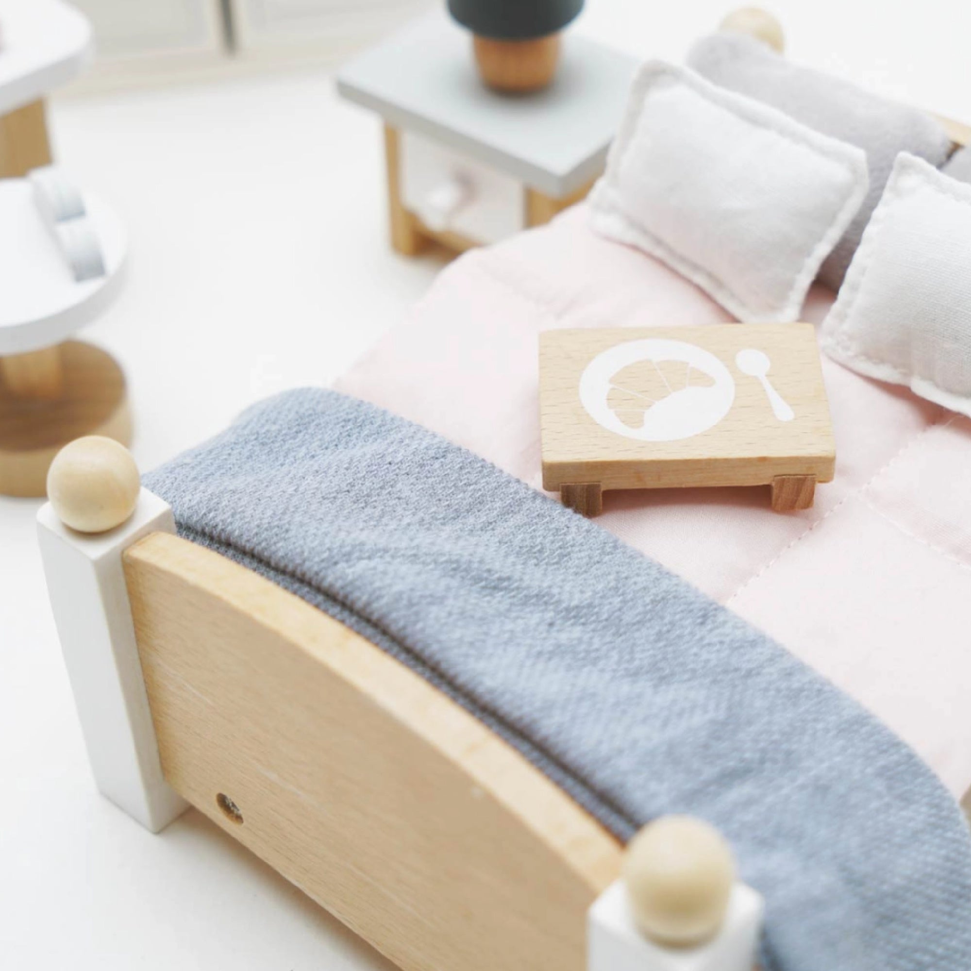 Wooden Dollhouse Bedroom Furniture